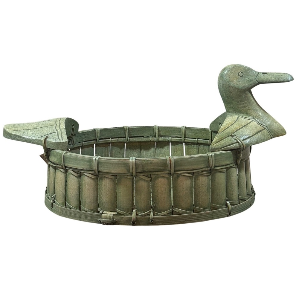 VTG Green Toyongan Duck Tray Bamboo Rattan Basket Hand Carved Duck Finial